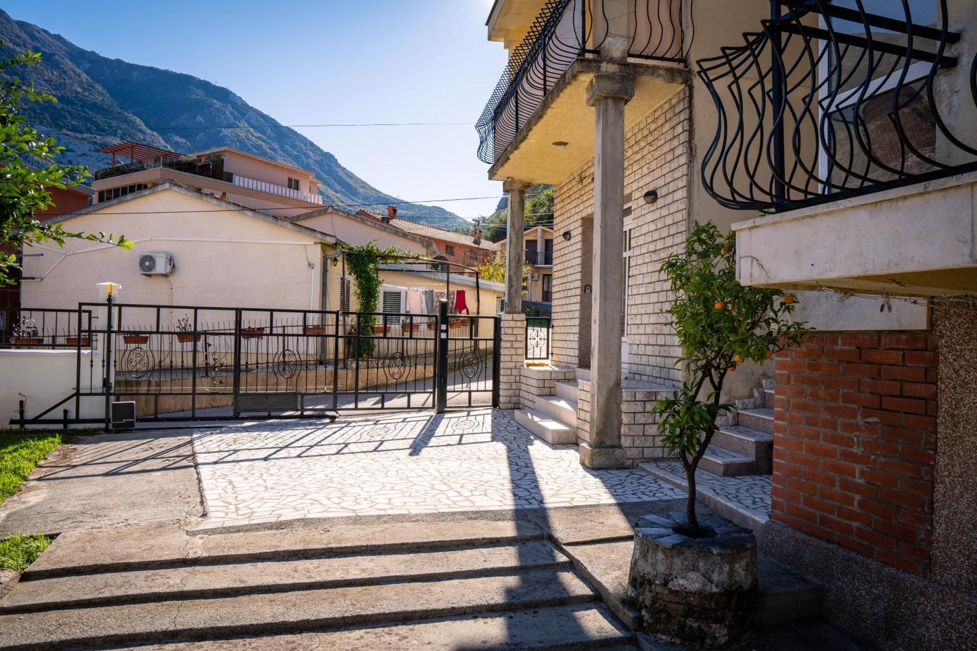 Apartmán Bugi Kotor Exteriér fotografie