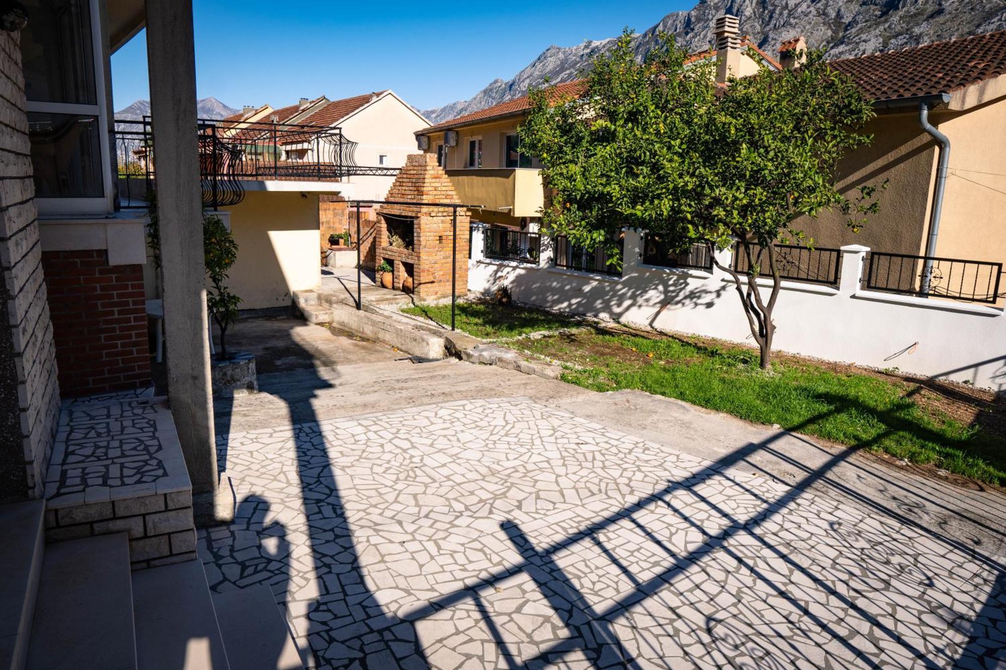 Apartmán Bugi Kotor Exteriér fotografie