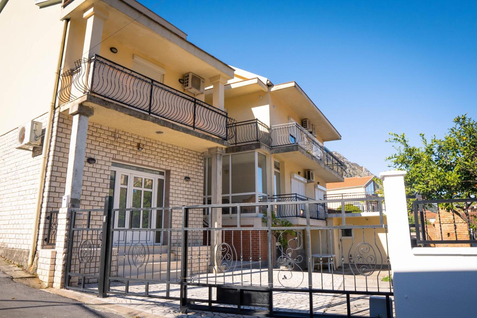Apartmán Bugi Kotor Exteriér fotografie